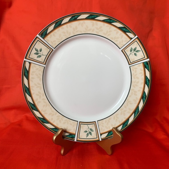 Studio Concept Ultra Fine Porcelain Ware Set - Picture 3 of 6